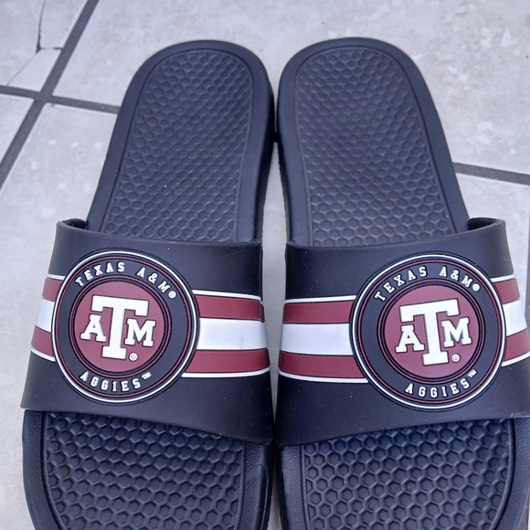 Texas A&M Aggies Slide Sandals - Picture 3 of 5